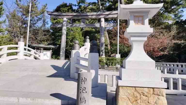 神池橋と第三の鳥居