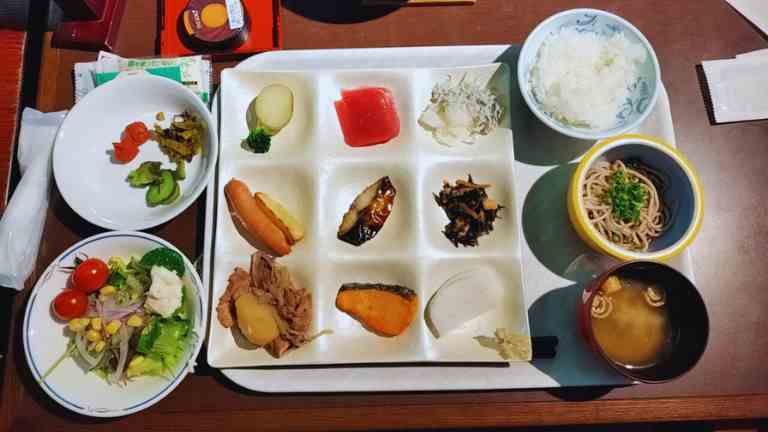 バイキング一周目