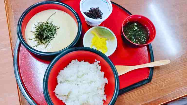 とろろ定食