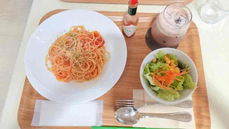 ツナとトマトのパスタ