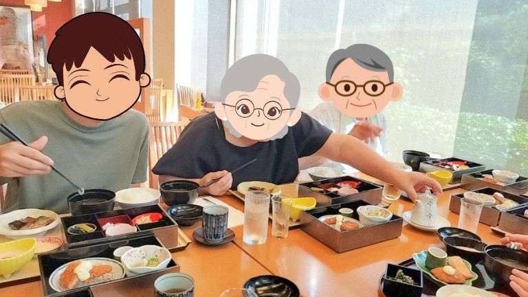 三世代で朝食を食べている様子