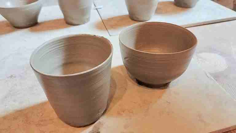 出来上がった茶碗と湯呑